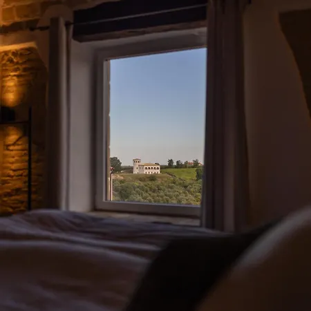 Amber Italy Villalfonsina