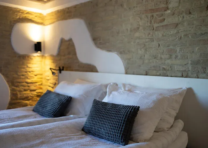 Amber Italy Villalfonsina