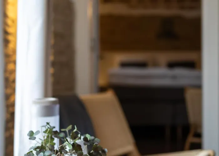 Отель Amber Italy