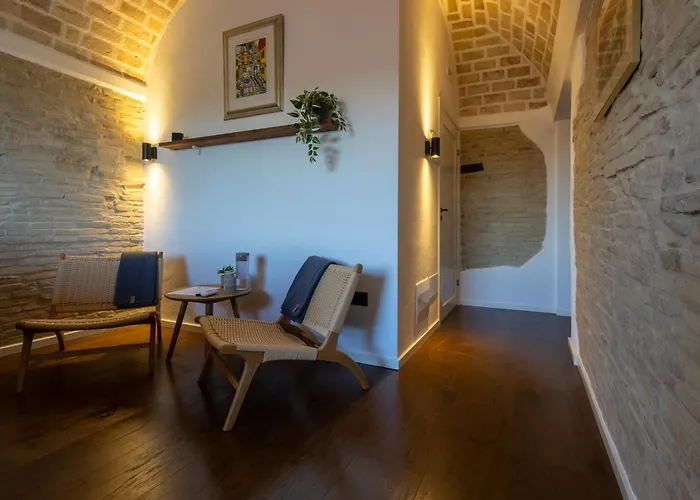 Отель Amber Italy 4*