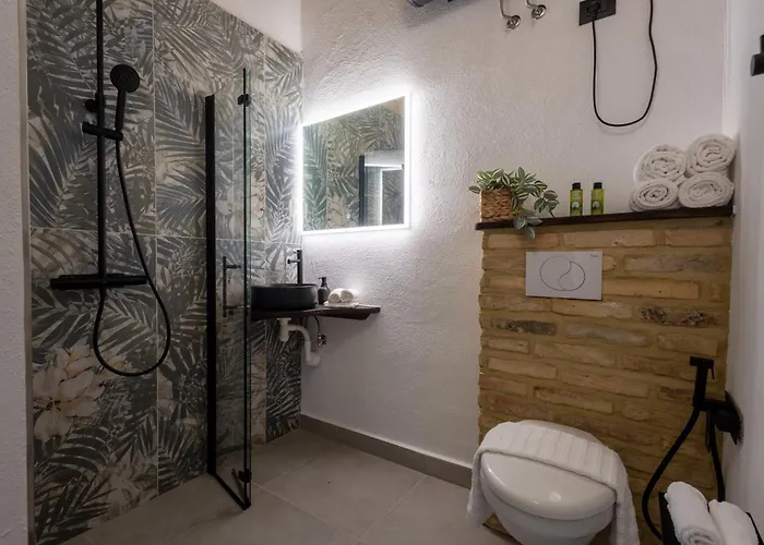 Amber Italy Villalfonsina