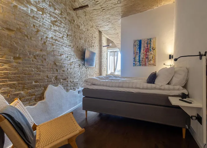 Amber Italy Отель