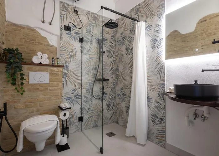 Amber Italy Villalfonsina